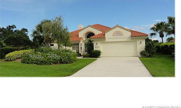 1st image of 2001 NW Laurel Oak Lane