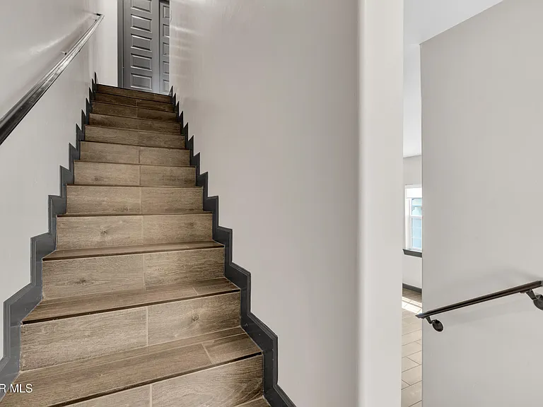 461 Vin Benicarlo Pl — Photo 25