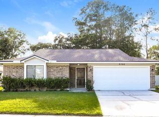 8366 Knotts Landing Dr E, Jacksonville, FL 32244