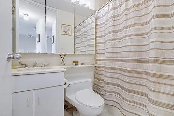 Rented by R New York | media 5