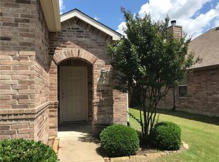 1103 Grimes Dr, Forney, TX 75126