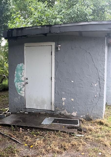 1st image of 1303 N 24th Street