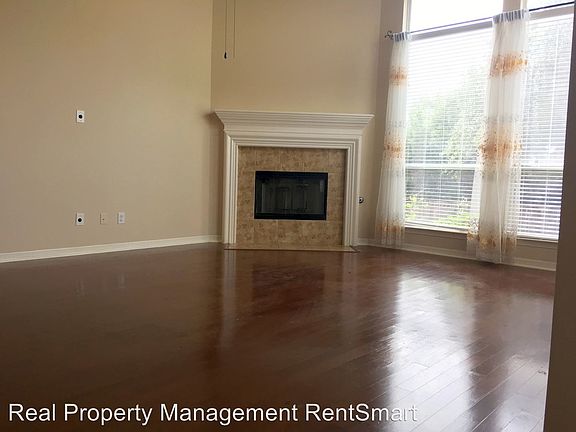 5th image of 8605 Fenton Dr