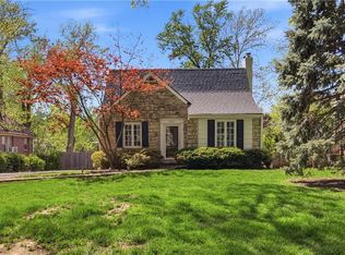 5420 Fairway Rd, Fairway, KS 66205
