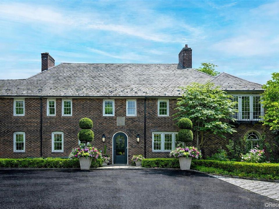 1st image of 8 & 9 Meadow Spring Lane