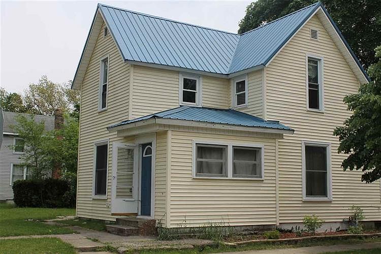 1st image of 735 W Indiana Ave