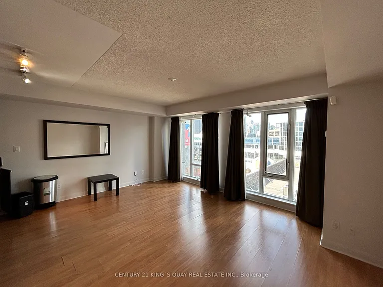 200 Victoria St #1002 — Photo 11