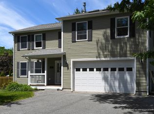 48 9th St, Portland, ME 04103