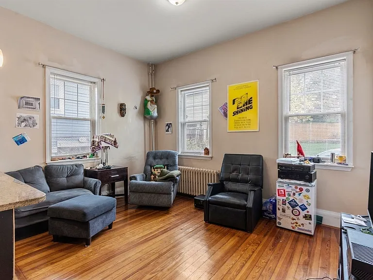 50-52 Shepard St #2 — Photo 3