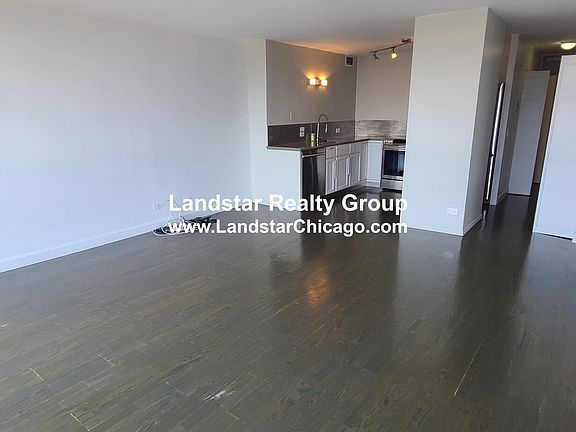 4th image of 1540 Lasalle St #907