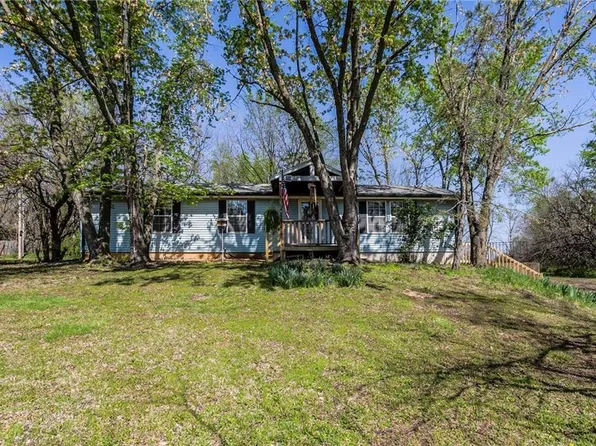 34010 W 135th St, Olathe, KS 66061