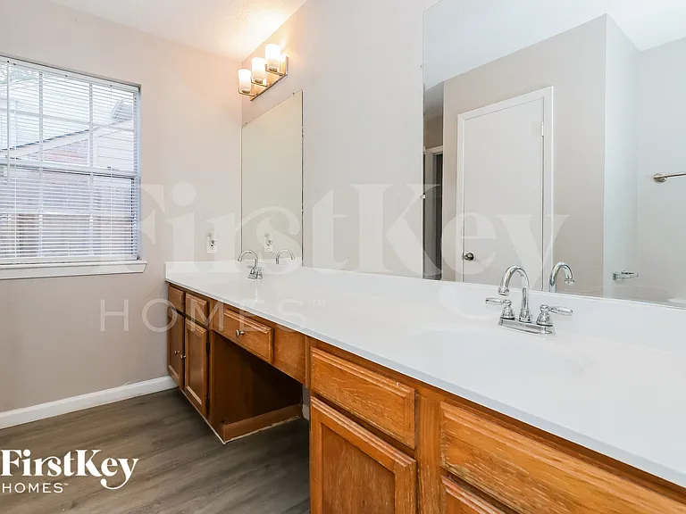 18115 Brooknoll Dr — Photo 12
