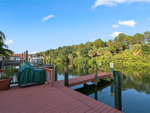 2nd image of 3923 Doral Dr