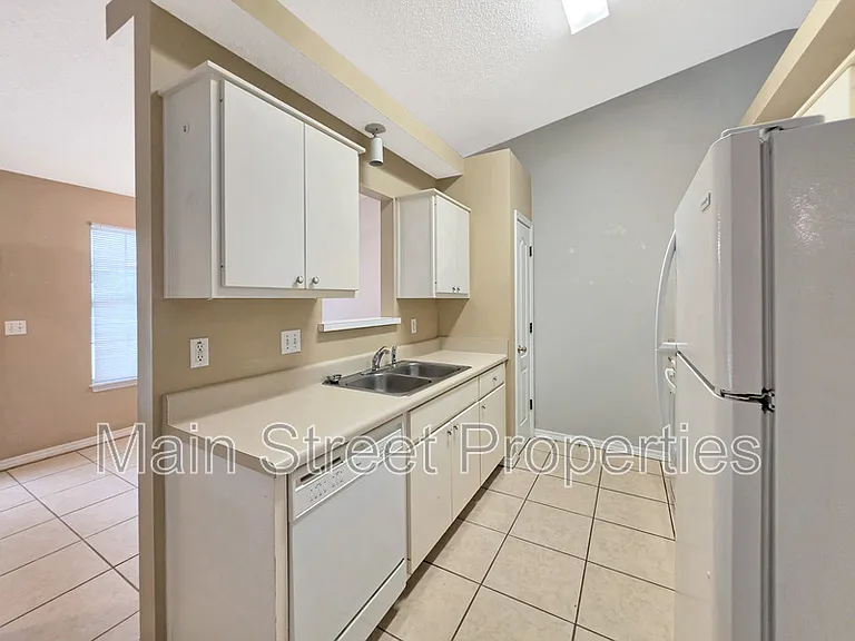 3359 Greenbriar Cir #A — Photo 7