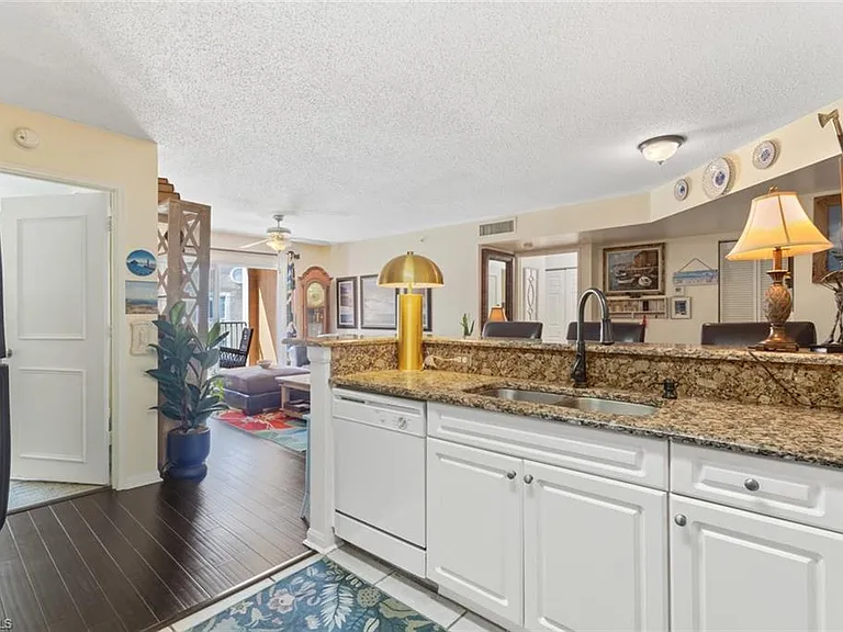 1270 Wildwood Lakes Blvd #204 — Photo 9