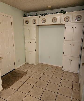 5th image of 3241 Gene Ln