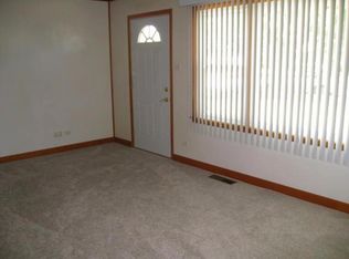3302 Farmer Dr, Highland, IN 46322