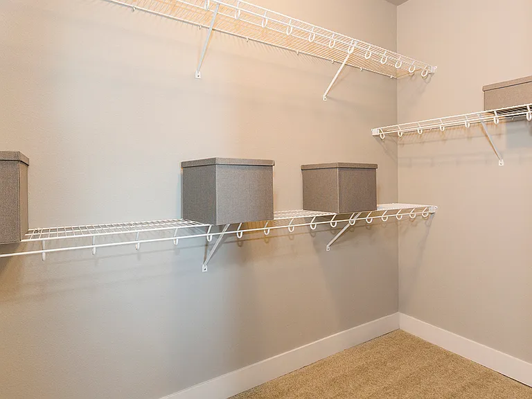 The Overlook at Interquest Apartments — Photo 81