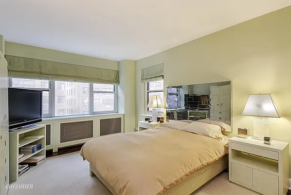 Sold by Corcoran | media 3