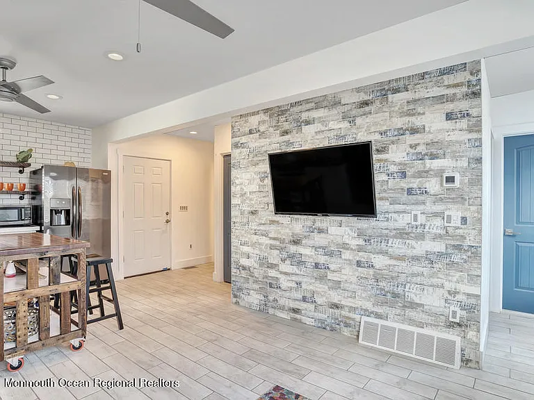 903 Ocean Ave #1 — Photo 16