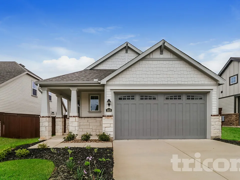 1609 Mexican Heather Dr
