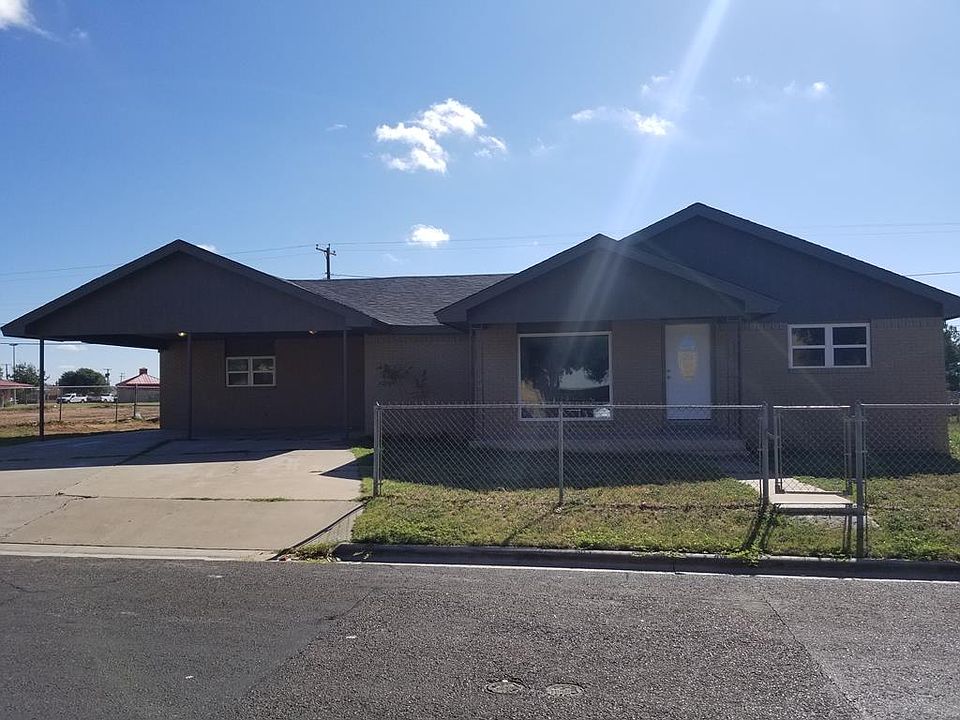 1st image of 627 College Ave