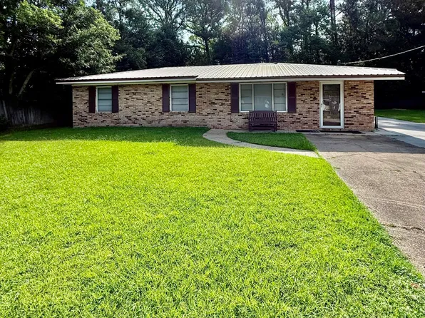 8328 S Carolina Ave, Gulfport, MS 39501