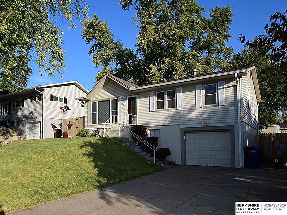 2nd image of 3318 Cherry Ln
