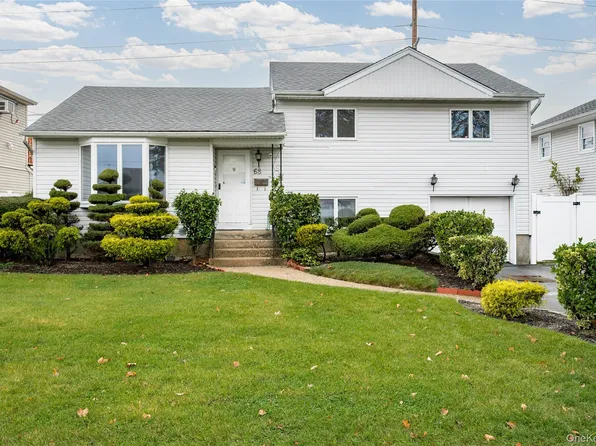 68 Myles Avenue, Levittown, NY 11756