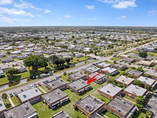 323 Seville N, Delray Beach, FL 33446
