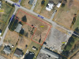 106 N Carey St, La Grange, NC 28551