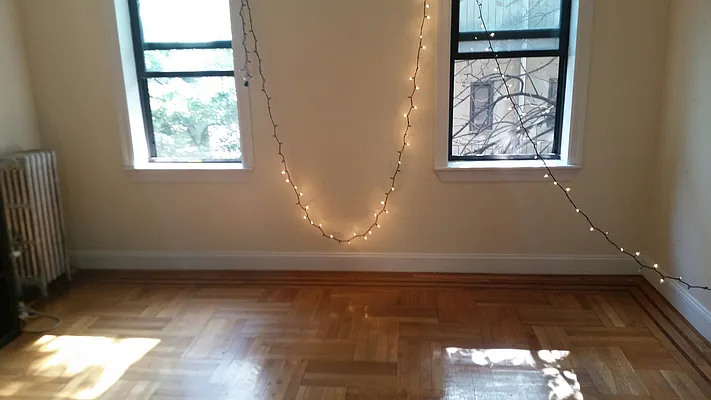 Rented by Lang Realty LLC | media 21