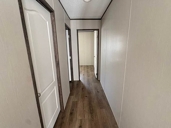 3rd image of 7914 Lazy Ln