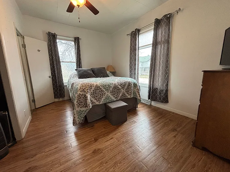 405 Washington St — Photo 15