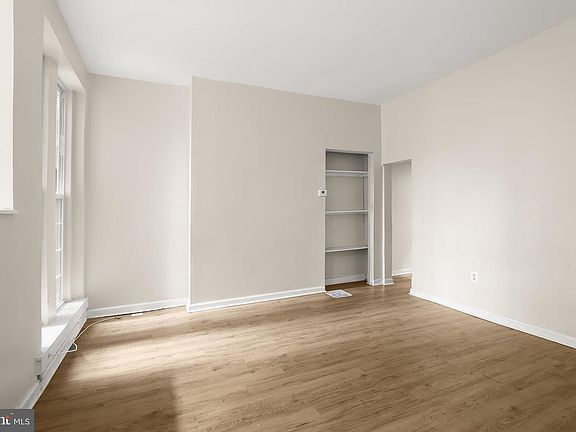 3rd image of 1031 Edmondson Ave