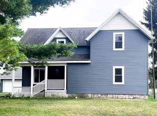 1466 E River Rd, Mount Pleasant, MI 48858