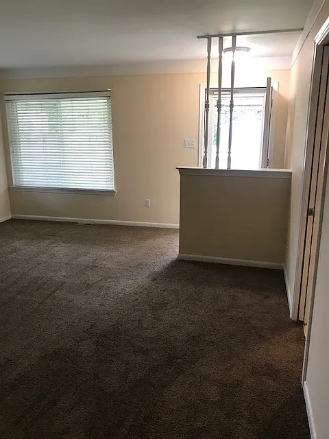 3 bed, 1120 sqft, $1,600 — Photo 3