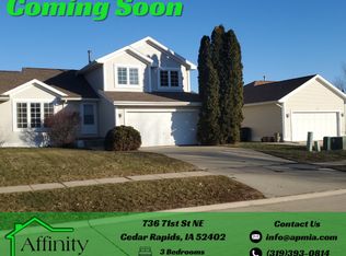 736 71st St NE, Cedar Rapids, IA 52402