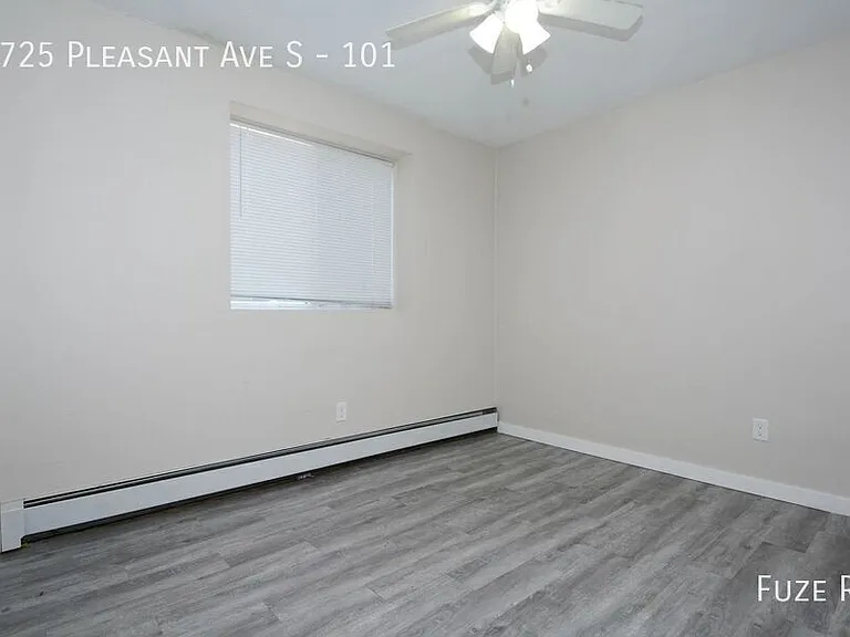 2725 Pleasant Ave #101 — Photo 8