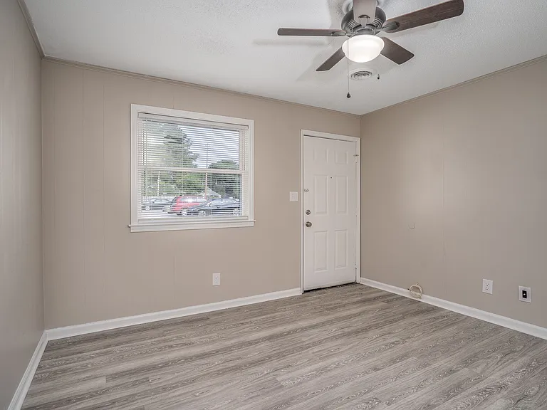 221 W Virginia St #G — Photo 1