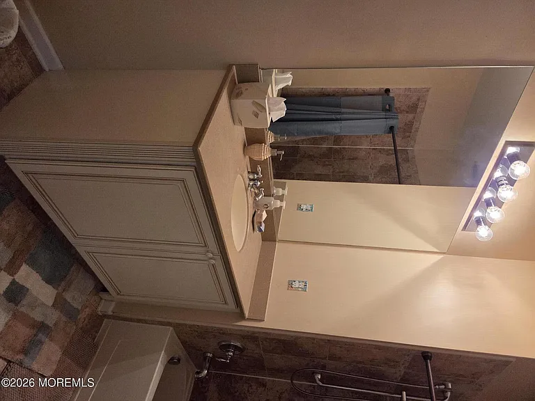 11 Cooper Ave #107 — Photo 28