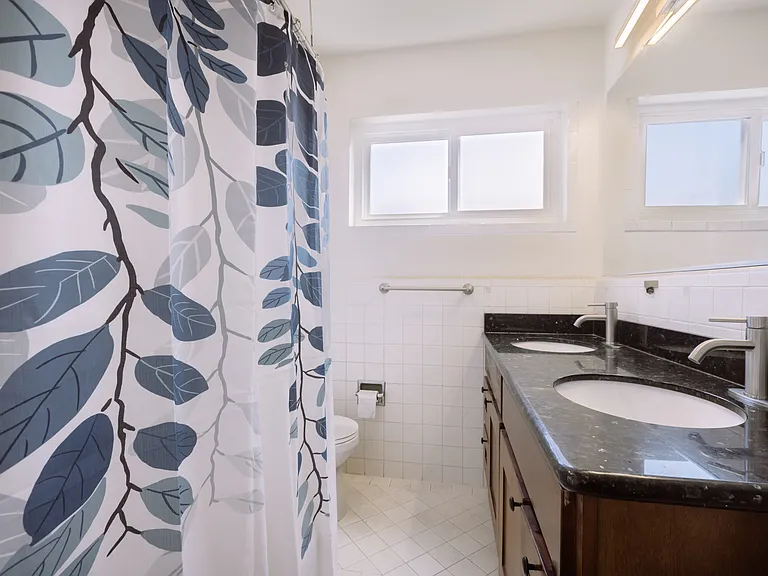 234 Del Prado Dr — Photo 18