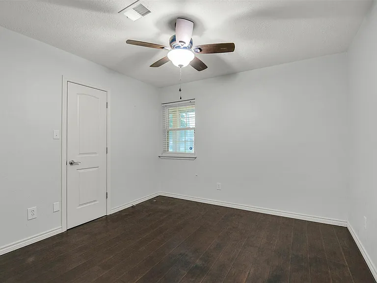 1215 Tejas Blvd — Photo 17