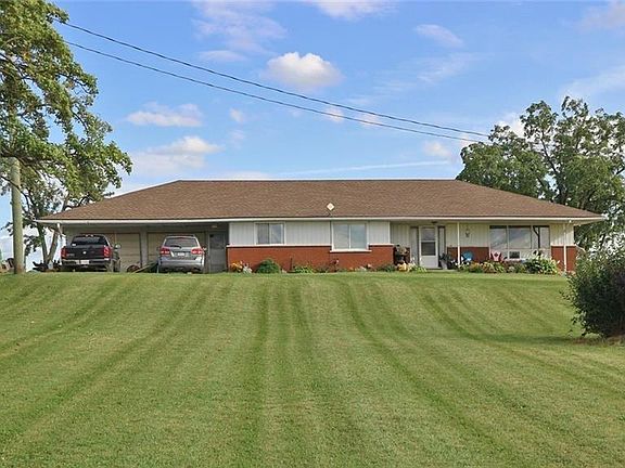 2nd image of 2265 Snyders Rd E