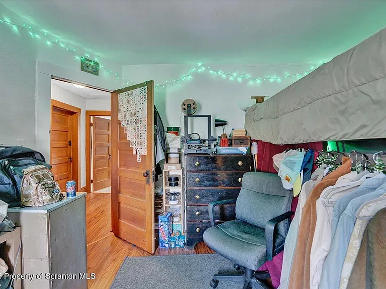 1026 Fairfield St — Photo 16