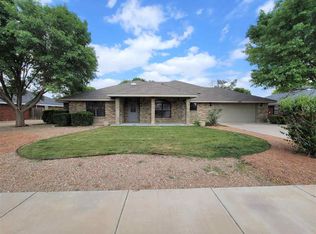3205 Notting Hill Ave, Roswell, NM 88201