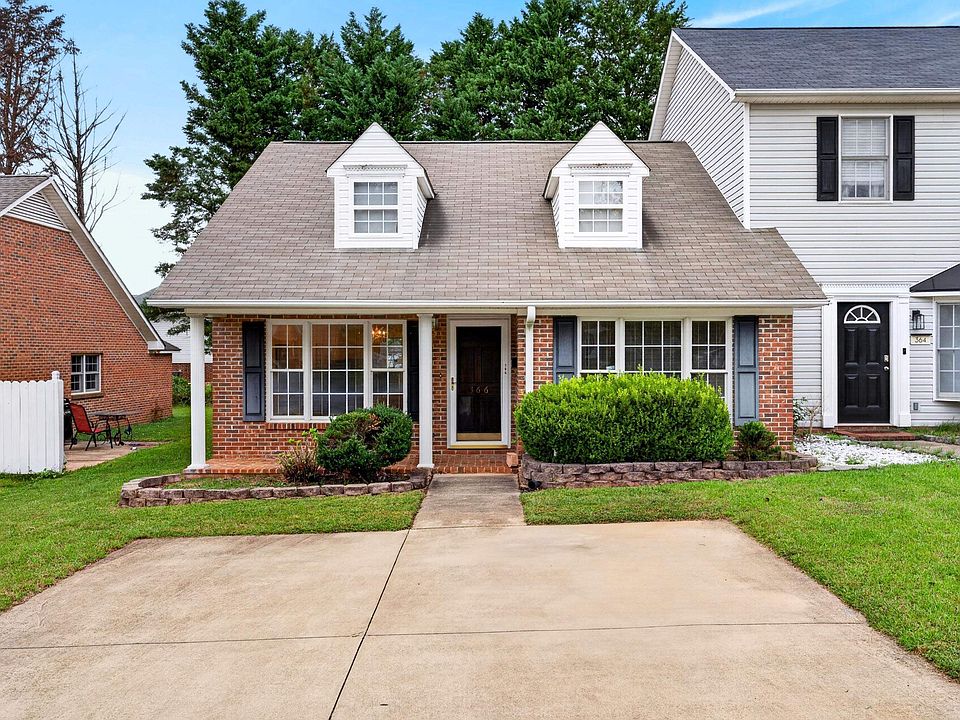 1st image of 366 W Pointe Dr