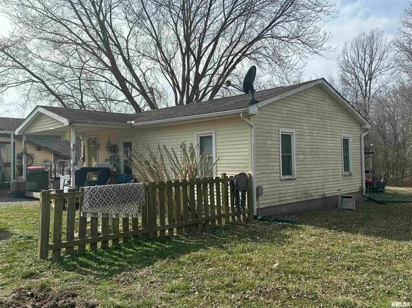 1215 S County Line Rd, Carbondale, IL 62902