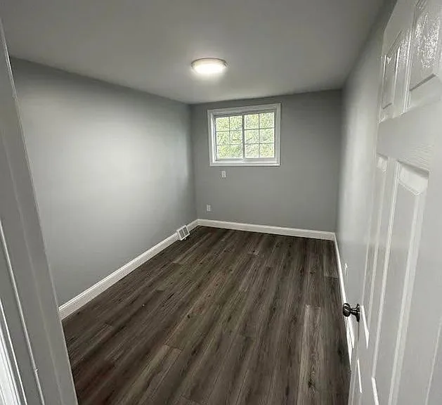 2200 Benson St #2F — Photo 4