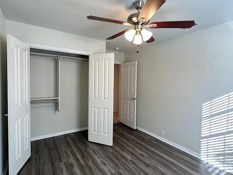10909 Charreada Trl — Photo 36